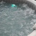 Tanya With Jacuzzi דירה
