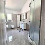 דירה Tanya With Jacuzzi *
