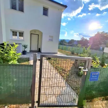 Tanya With Jacuzzi Rijeka