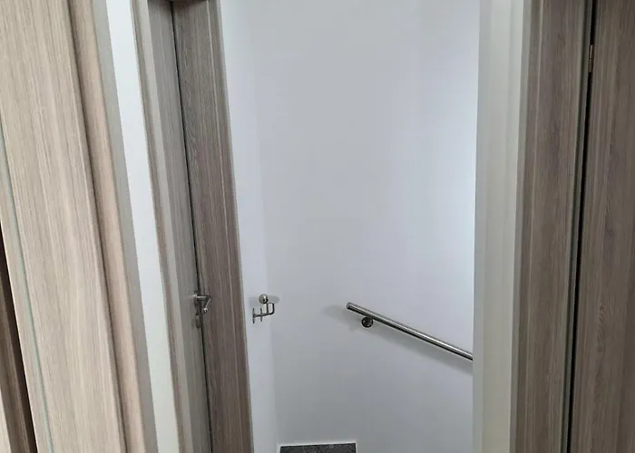Tanya With Jacuzzi Apartman