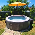 Апартаменты Tanya With Jacuzzi Риека