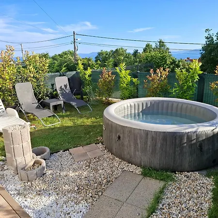 Apartman Tanya With Jacuzzi *
