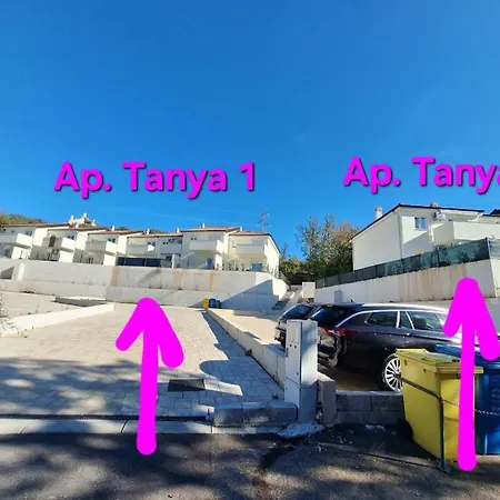 Tanya With Jacuzzi Apartamento