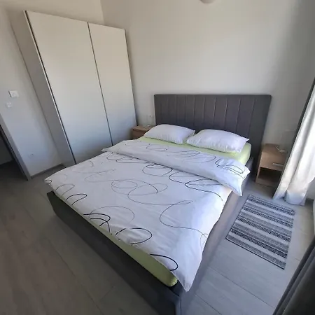 Apartment Tanya With Jacuzzi Rijeka